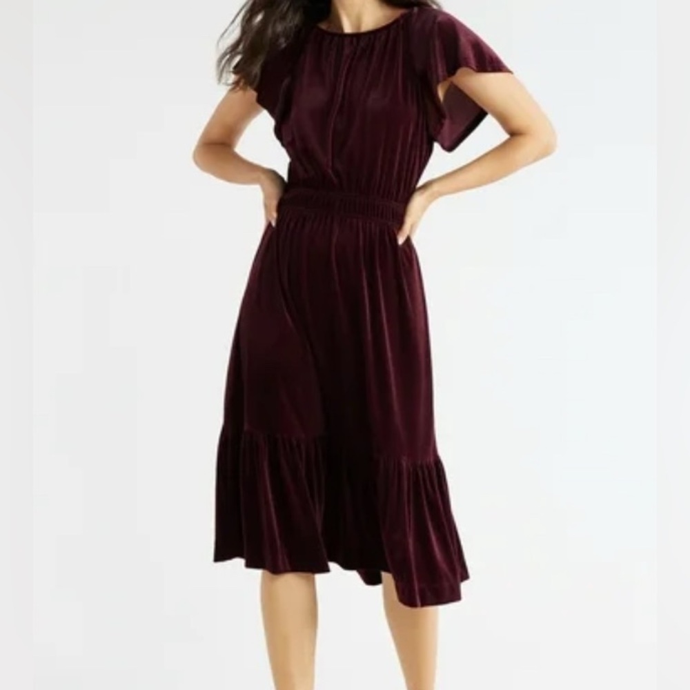 Velvet Party Dress!Midi Burgundy flutter sleeve with Stretchy waist.Medium 8-10.